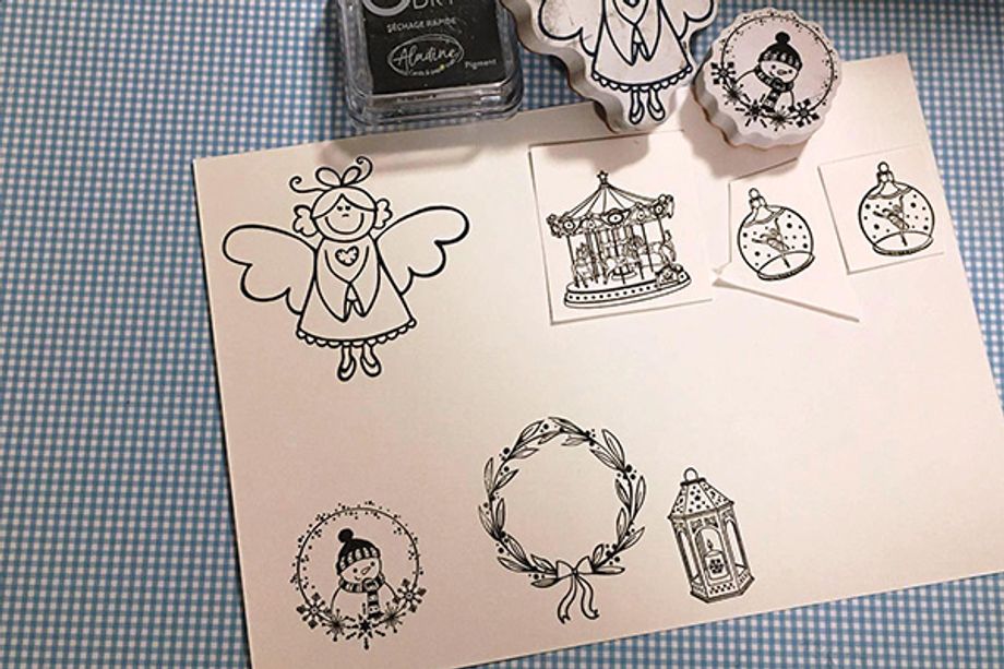 Kulat&eacute; visačky na d&aacute;rky