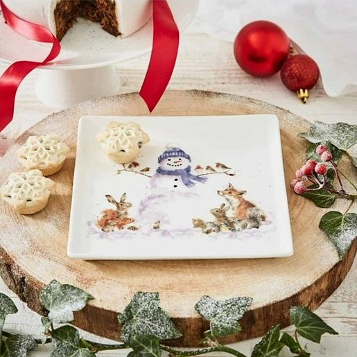 Vánoční porcelánový talíř Wrendale Designs "Gathered All Around", 18 cm - Sněhulák