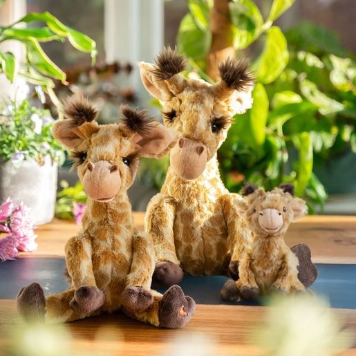 Plyšová hračka Wrendale Designs "Giraffe Camilla" - Žirafa, mládě
