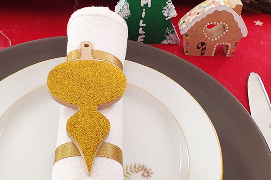 Slavnostní kroužky na ubrousky