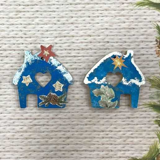 Dřevěný výřez k dekoraci Gomille, závěsný, 7x6 cm - Domeček