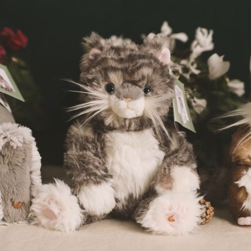 Plyšová hračka Wrendale Designs "Cat Esmeralda" - Kočka, mládě