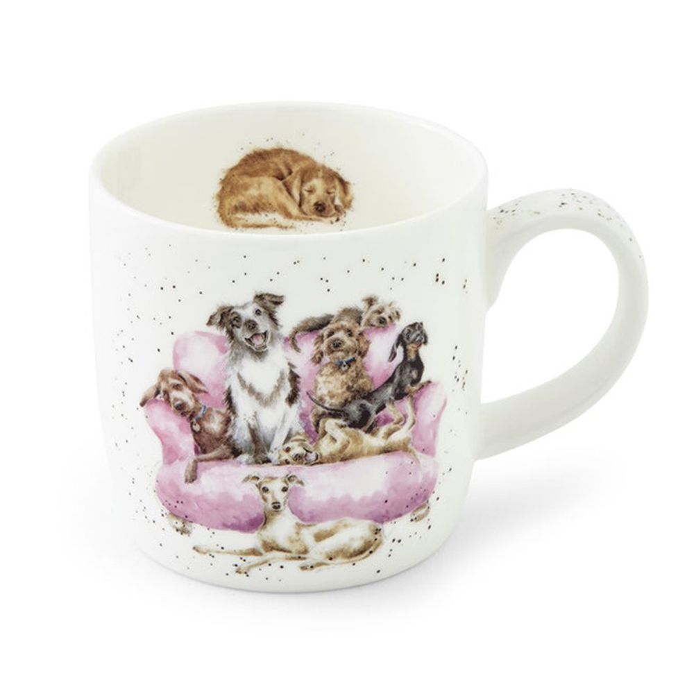 Royal Worcester Porcelánový hrnek Wrendale Designs "Movie Night", 0,31 l - Psi na sedačce