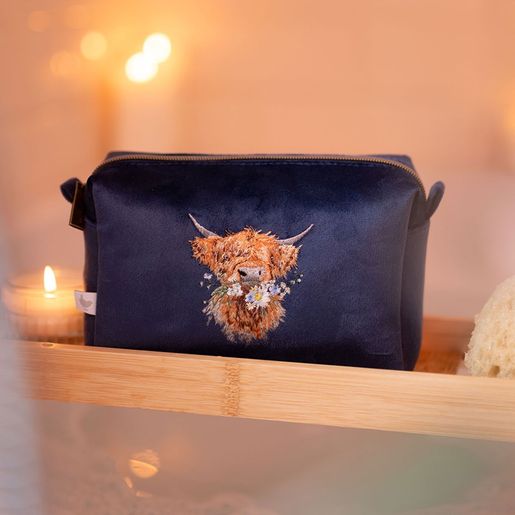 Vyšívaná kosmetická taštička Wrendale Designs "Daisy Coo" - Kráva