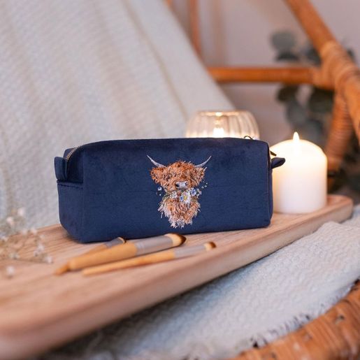 Vyšívané pouzdro na štětce Wrendale Designs "Daisy Coo" - Kráva