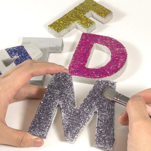 Betonová písmena k dekoraci Aladine, velikost 7,6 cm - VYBERTE PÍSMENO