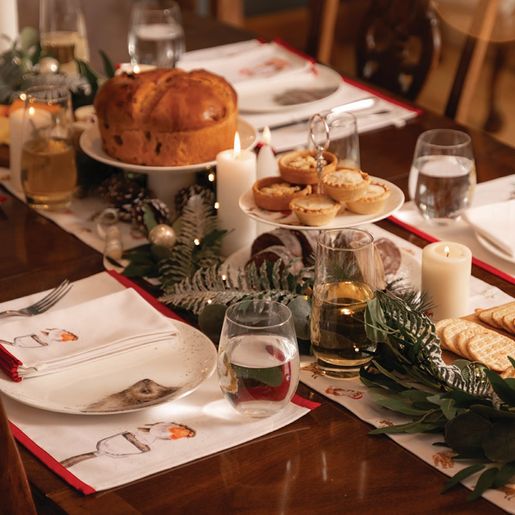 Běhoun na stůl Wrendale Designs "Winter Woodland" - Vánoční zvířátka