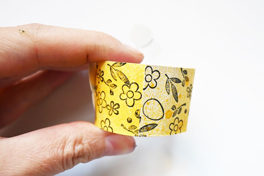 Jednoduch&yacute; stoj&aacute;nek na vaj&iacute;čko