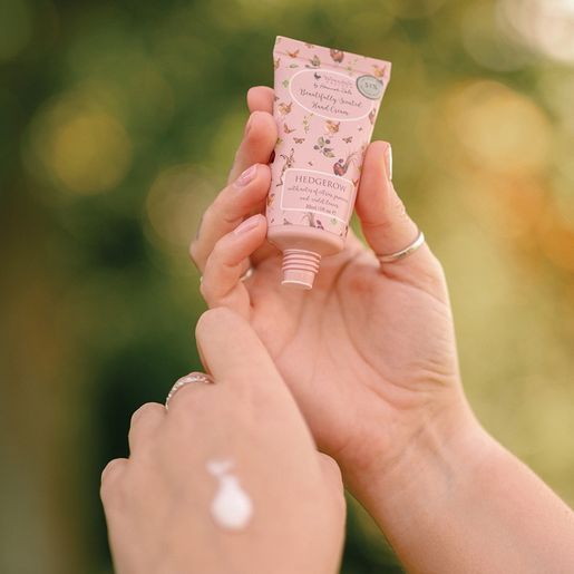 Krém na ruce Wrendale Designs "Hedgerow", 30 ml - Citrusy, jasmín, lístky fialky