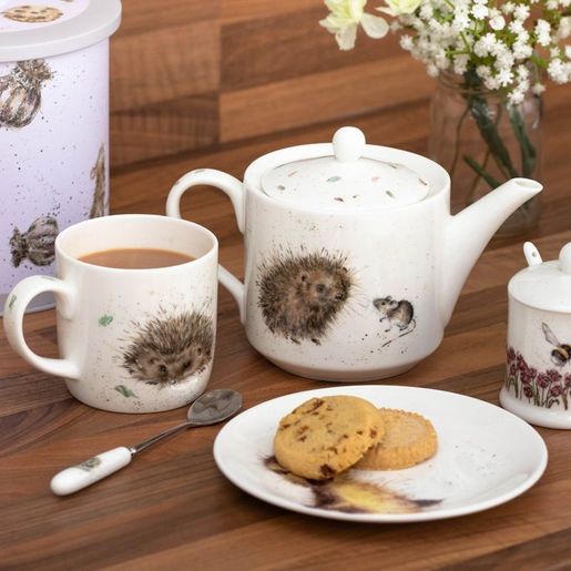 Porcelánová konvice na čaj Wrendale Designs "Hedgehog & Mouse", 0,6 l - Ježek a myška